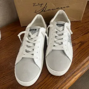 Vintage Havana Carla Sneakers