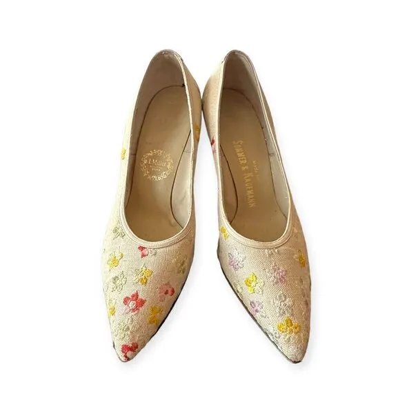 Vintage I. Miller 1950s Pointed toe pumps with Floral Embroidery.