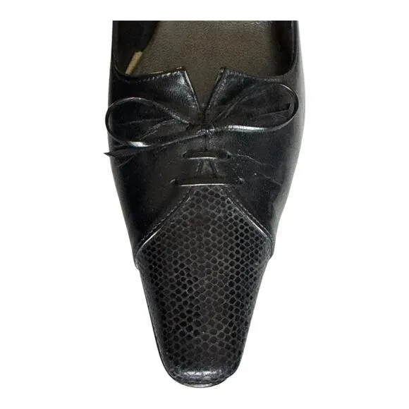Vintage Stuart Weitzman Black Leather Square Toe Pumps bow Made in Spain size 5