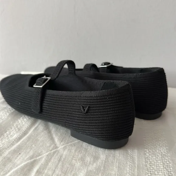 Vivaia Black Square-Toe Mary-Jane size 39
