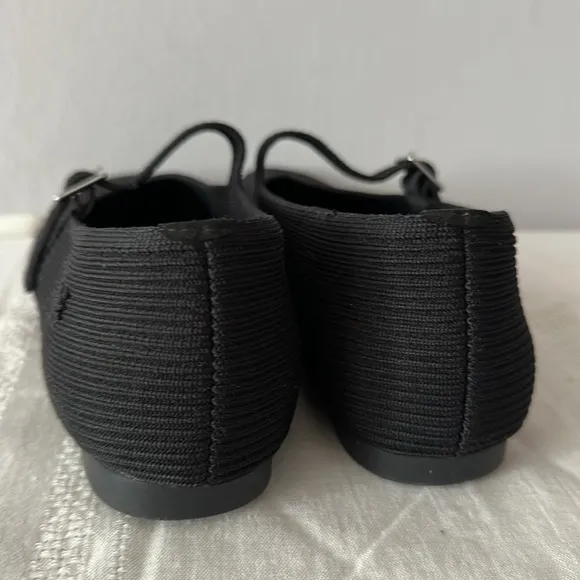 Vivaia Black Square-Toe Mary-Jane size 39