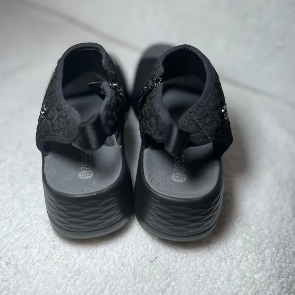 Women's Black Wedge Sandals