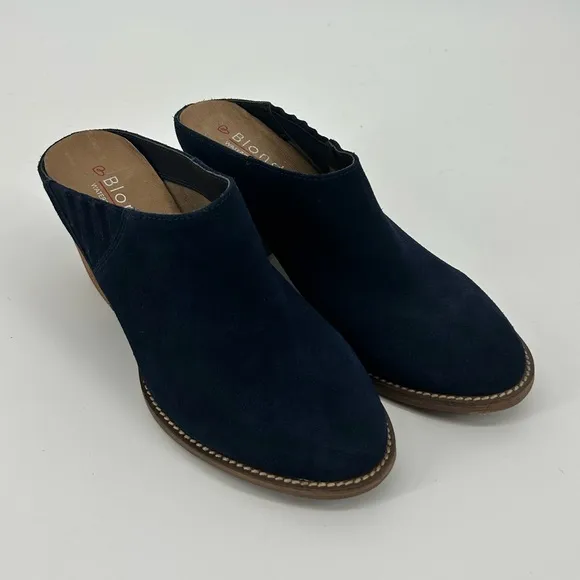 Women’s Blondo Norwich Navy Waterproof Suede Leather Clogs Mules Size 8.5 M EUC