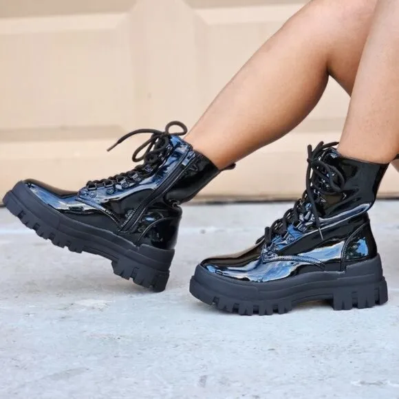 Women's Combat Lace Up‎ Ankle Block Heeled Boots Black Color