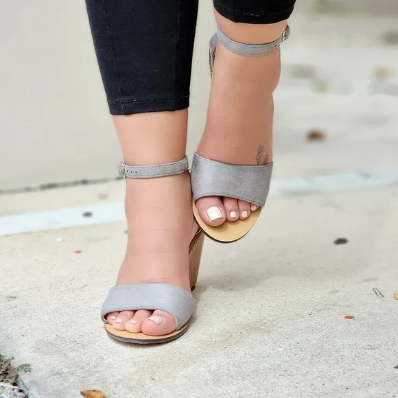 Women's Grey Suede Wedge Sandal