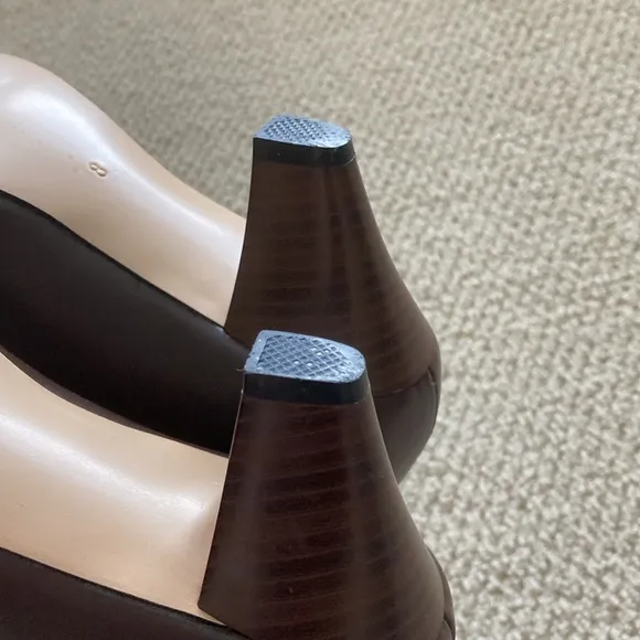 Women’s Kitten Heels Pumps Brown High Heel Shoes Size 8 Vegan Leather Work Pumps