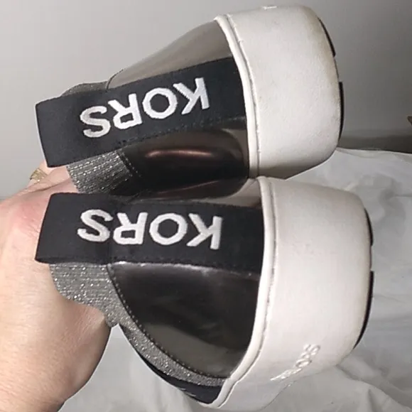 Women's MICHAEL Micheal Kors silver and black shoes size 8 VERY GORGEOUS 😍