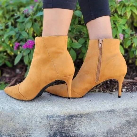 Women's Mocha Pointy Toe Ankle Boots