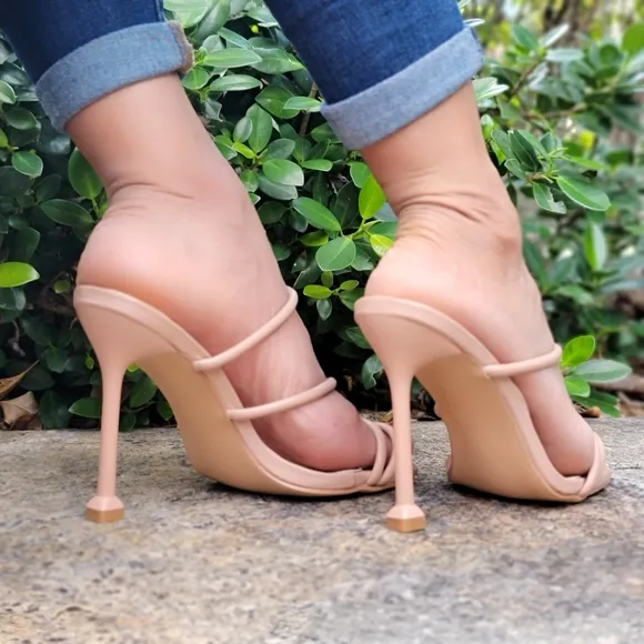 Women's Nude Square Toe Ring Sandals