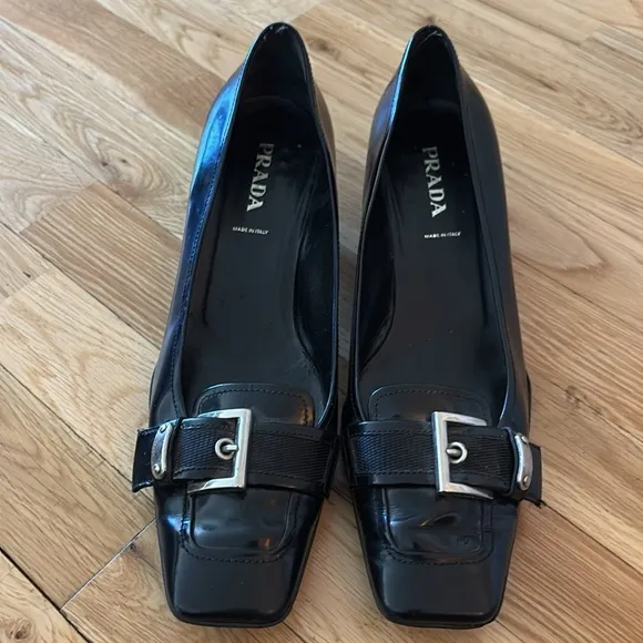 Women’s PRADA gorgeous pumps!