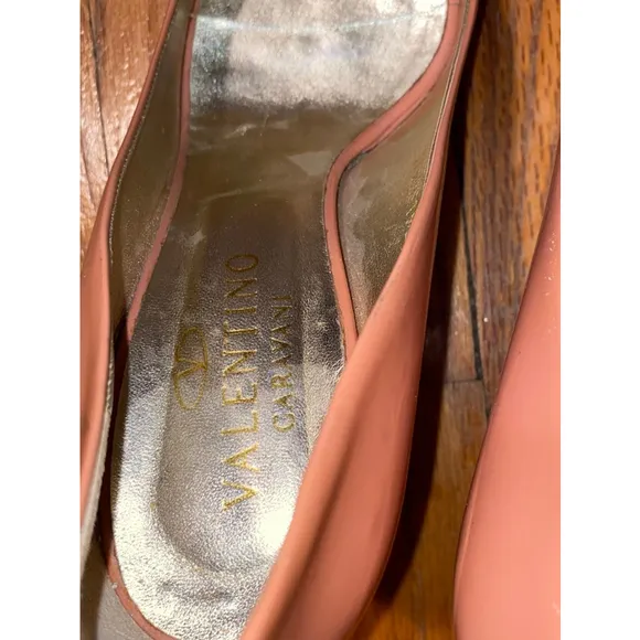 Women's Valentino Garavani Pinkish Mauve Leather Heels Size 39