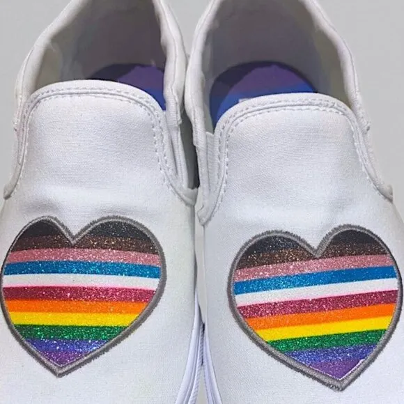 Women's Vans Asher Shoes Size 8 White Slip-on Glitter Heart Rainbow