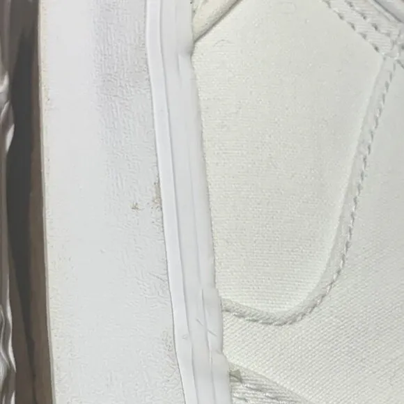 Women's Vans Asher Shoes Size 8 White Slip-on Glitter Heart Rainbow