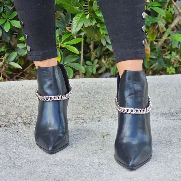 Women's Black Block Heel Chelsea Boots