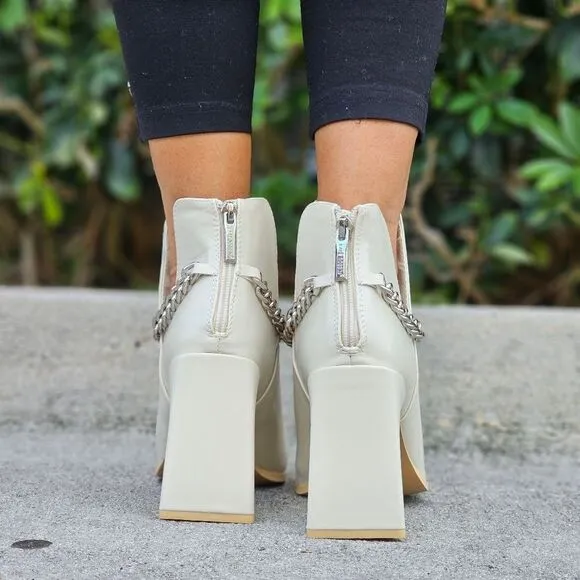 Women's Block Heel Chelsea Boots Off White Color