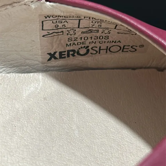Xeroshoes Flats raspberry genuine Leather upper wide toe size 9.5W NWOT