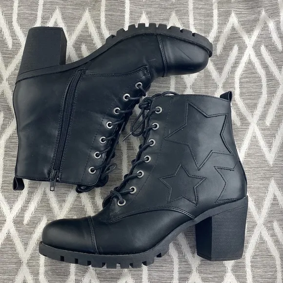 XOXO Chloee Vegan Leather Lace-Up Chunky Heel Boots w/ Star Embossing Black 8.5