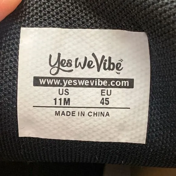 Yes We Vibe Sneaker Black Yellow Sunflower Print Tie Front Mens Shoe Size 11