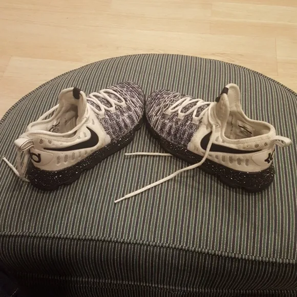 YOUTH NIKE KD