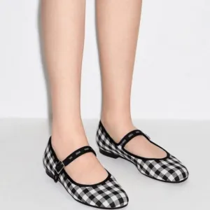 ZARA gingham mary janes black and white shoes girl bloggers favorite