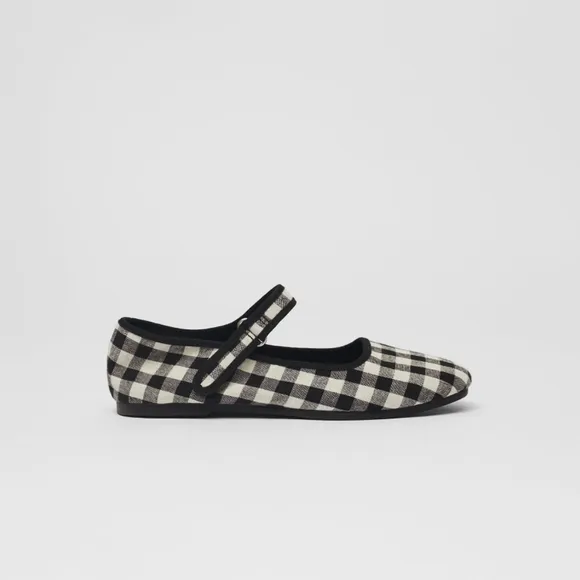 ZARA gingham mary janes black and white shoes girl bloggers favorite